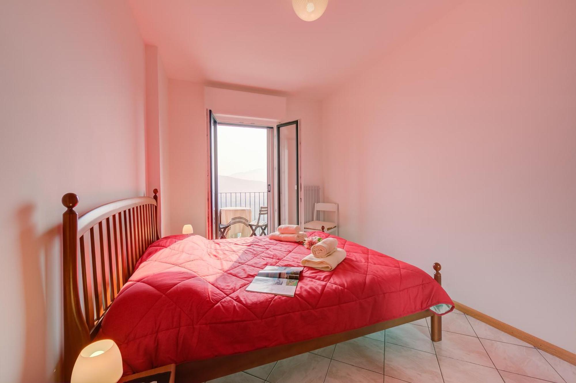 Lake View Dom-Us Apartment - Happy Rentals Riva del Garda Esterno foto